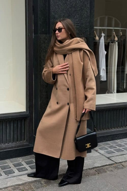 Utilizing Color Pops and Seasonal Palettes