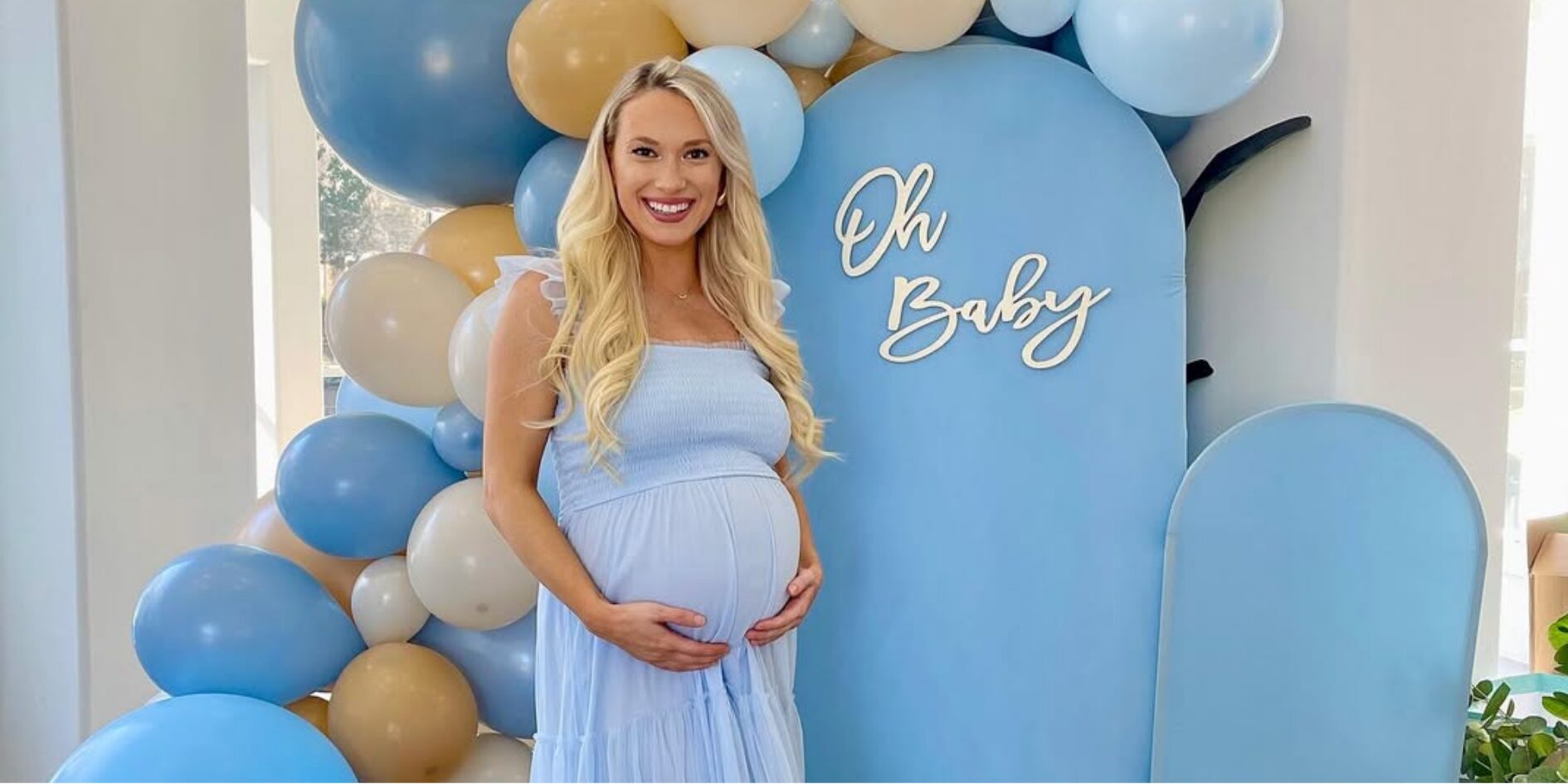 23 Bump Friendly Outfit Ideas That Don’t Scream “Maternity Clothes”