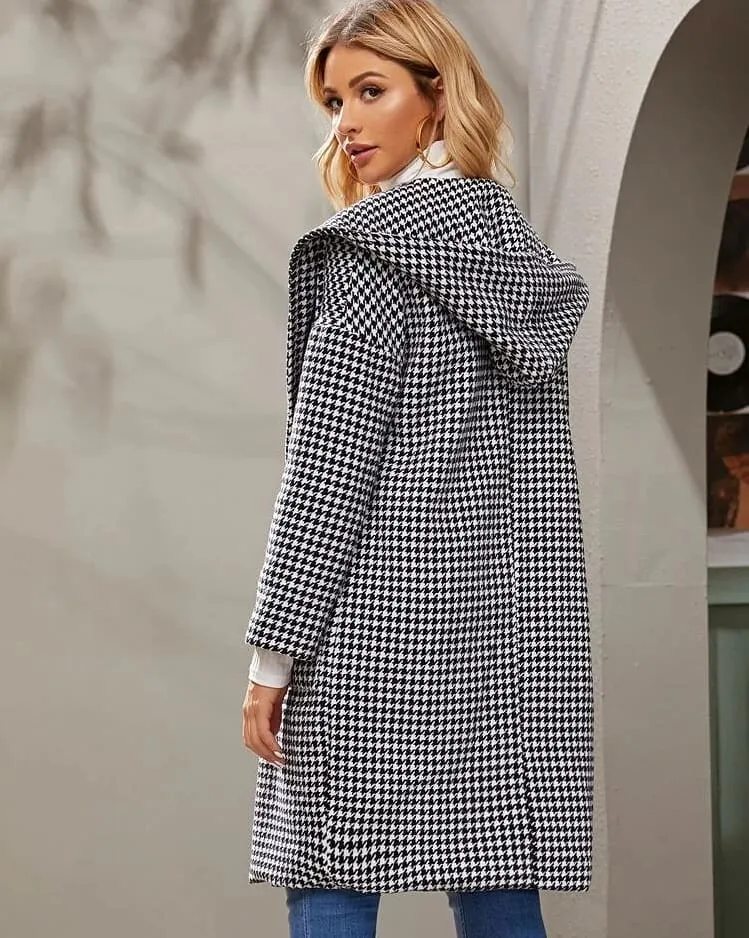 A hooded coat with classic tailoring and an easy-to-wear, contemporary feel.