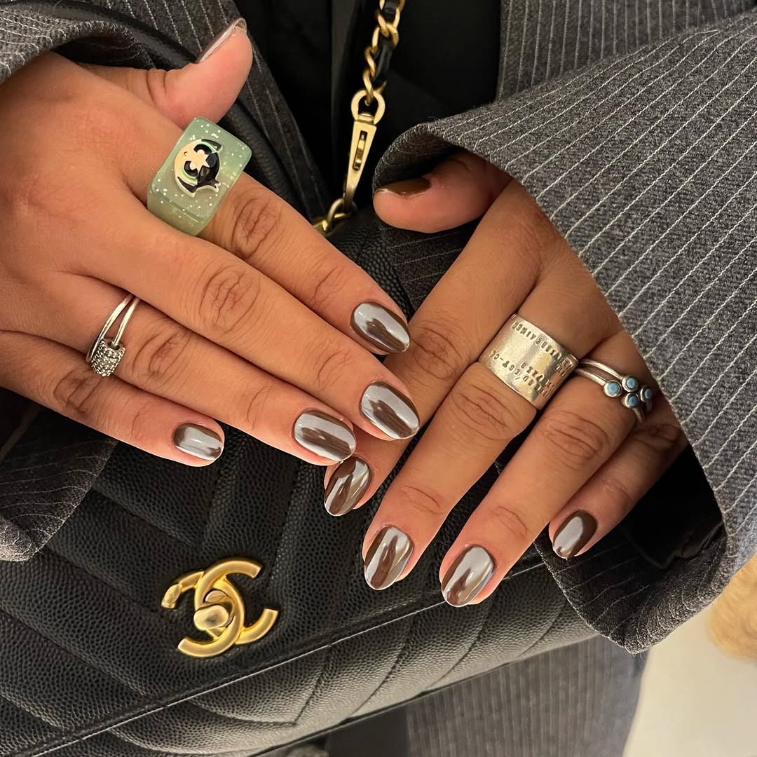 Smoky taupe nails with a glossy finish