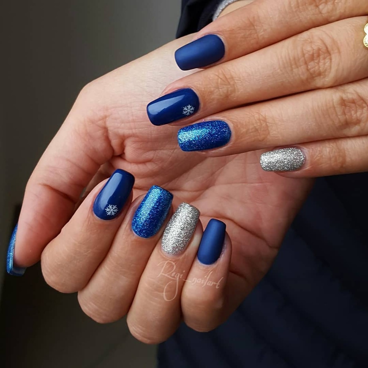 6. Sleek Frosted Harmony