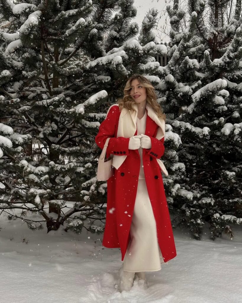 juli_yaremchuk - casual chic everyday christmas outfit ideas