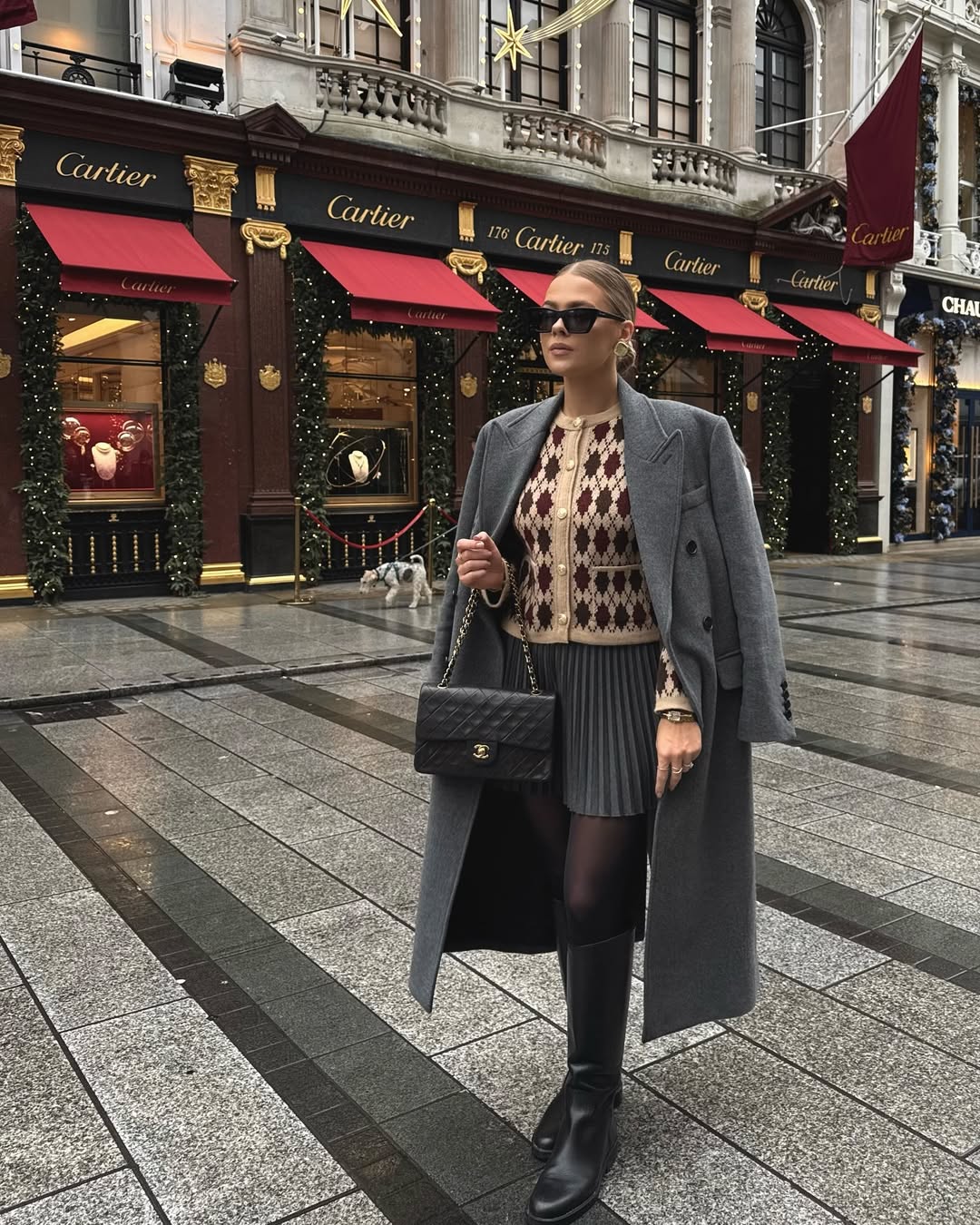 mildagud - casual chic everyday christmas outfit ideas