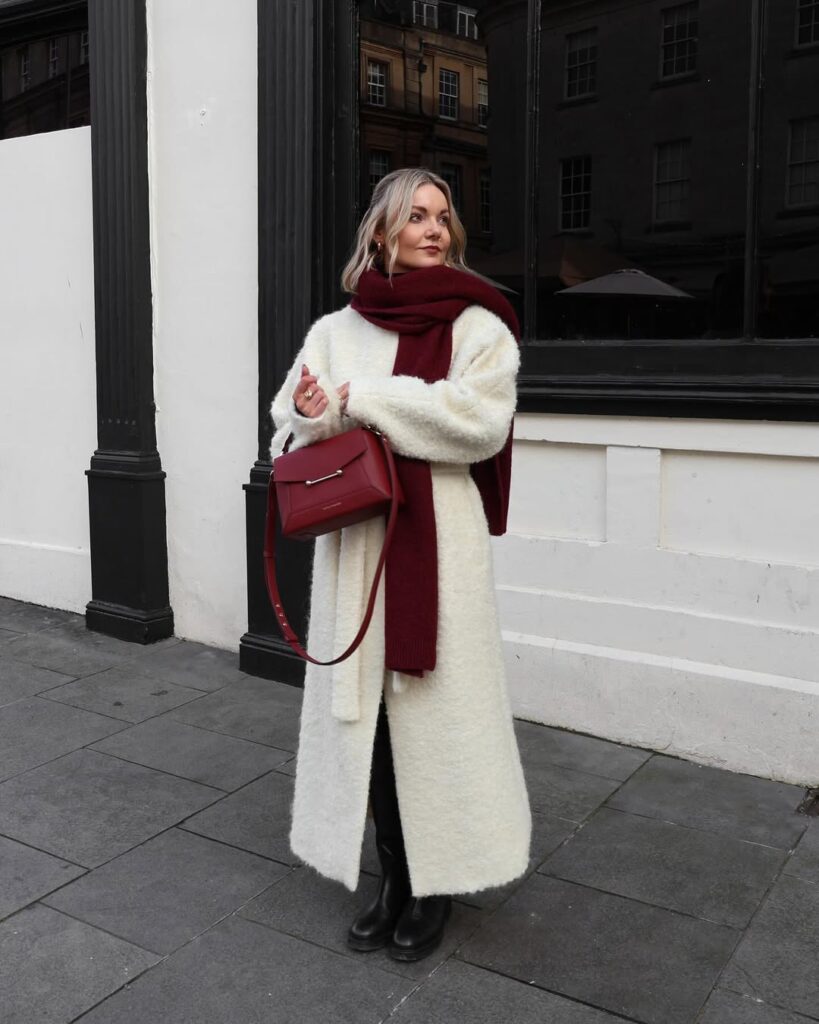 ninaleacaine - casual chic everyday christmas outfit ideas