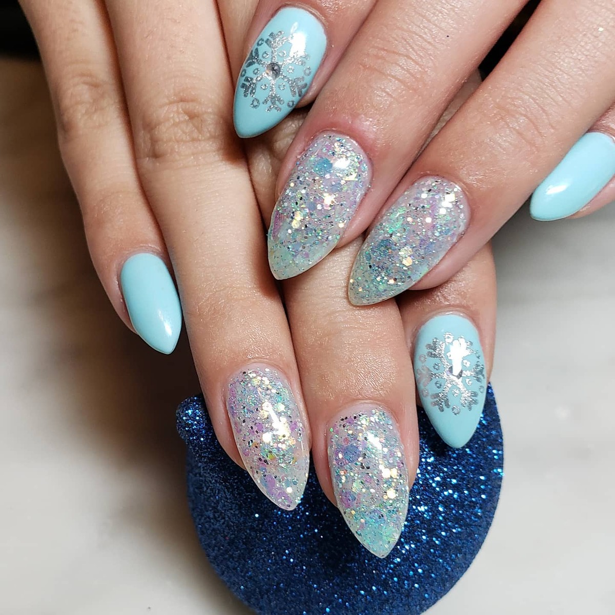 15. Frosted Sparkle Delight