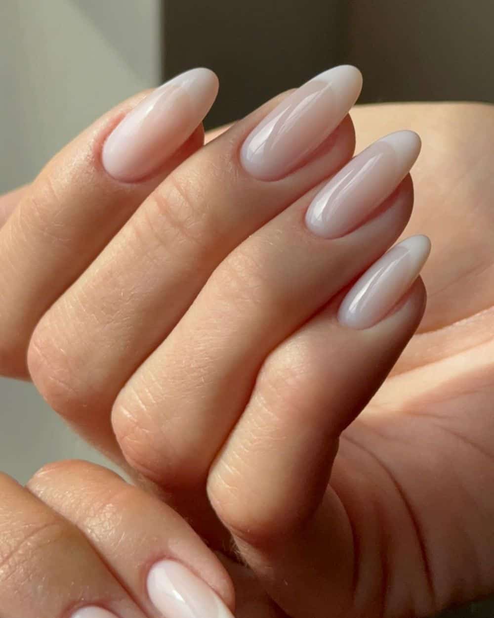 Cloud Dancer white nails with a soft, matte finish