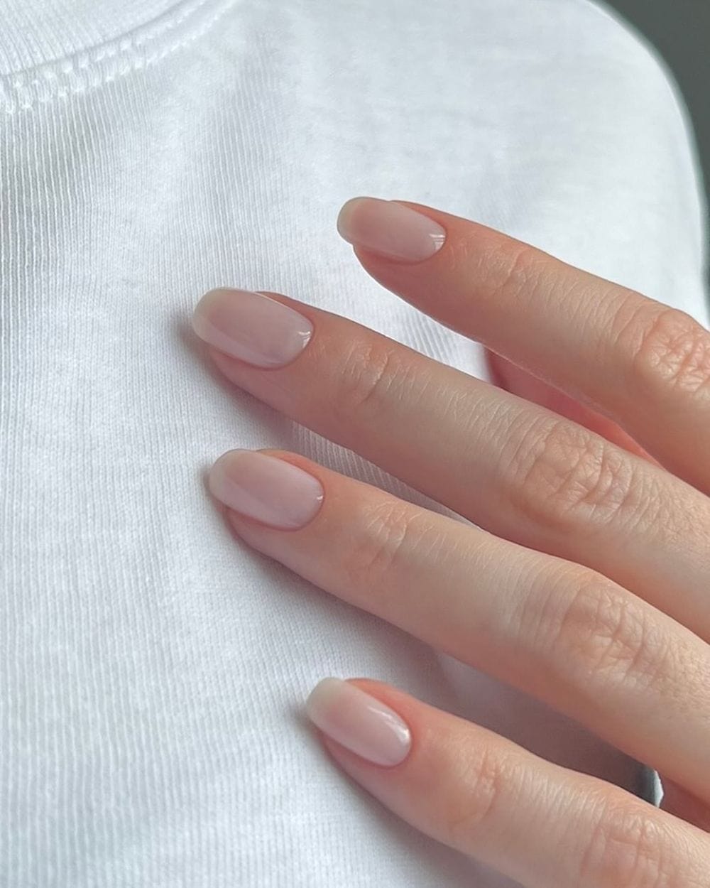 Glossy natural nails