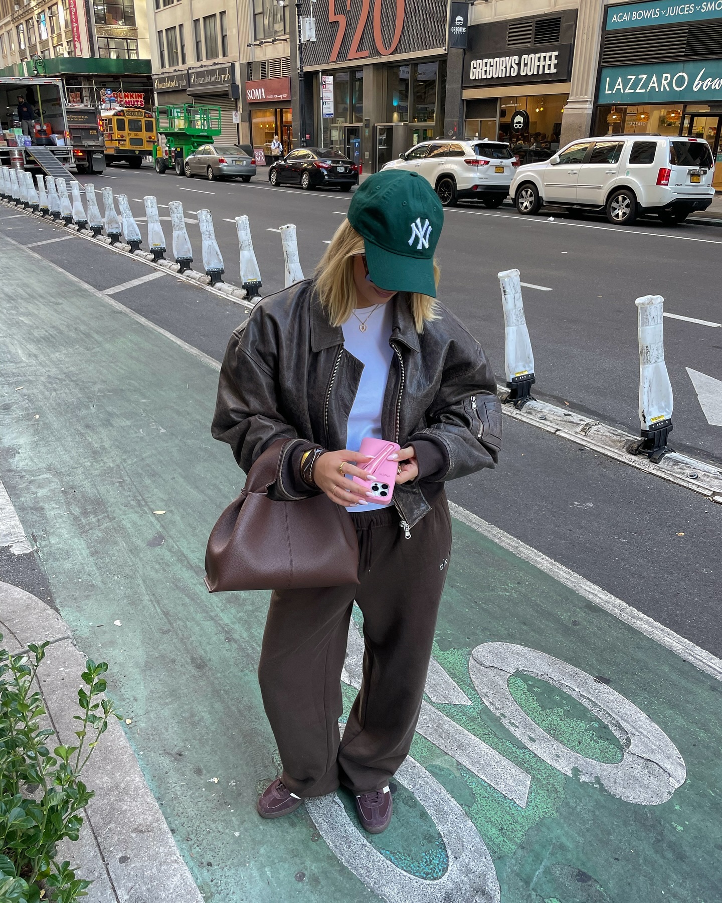 Leather bomber with sweat set