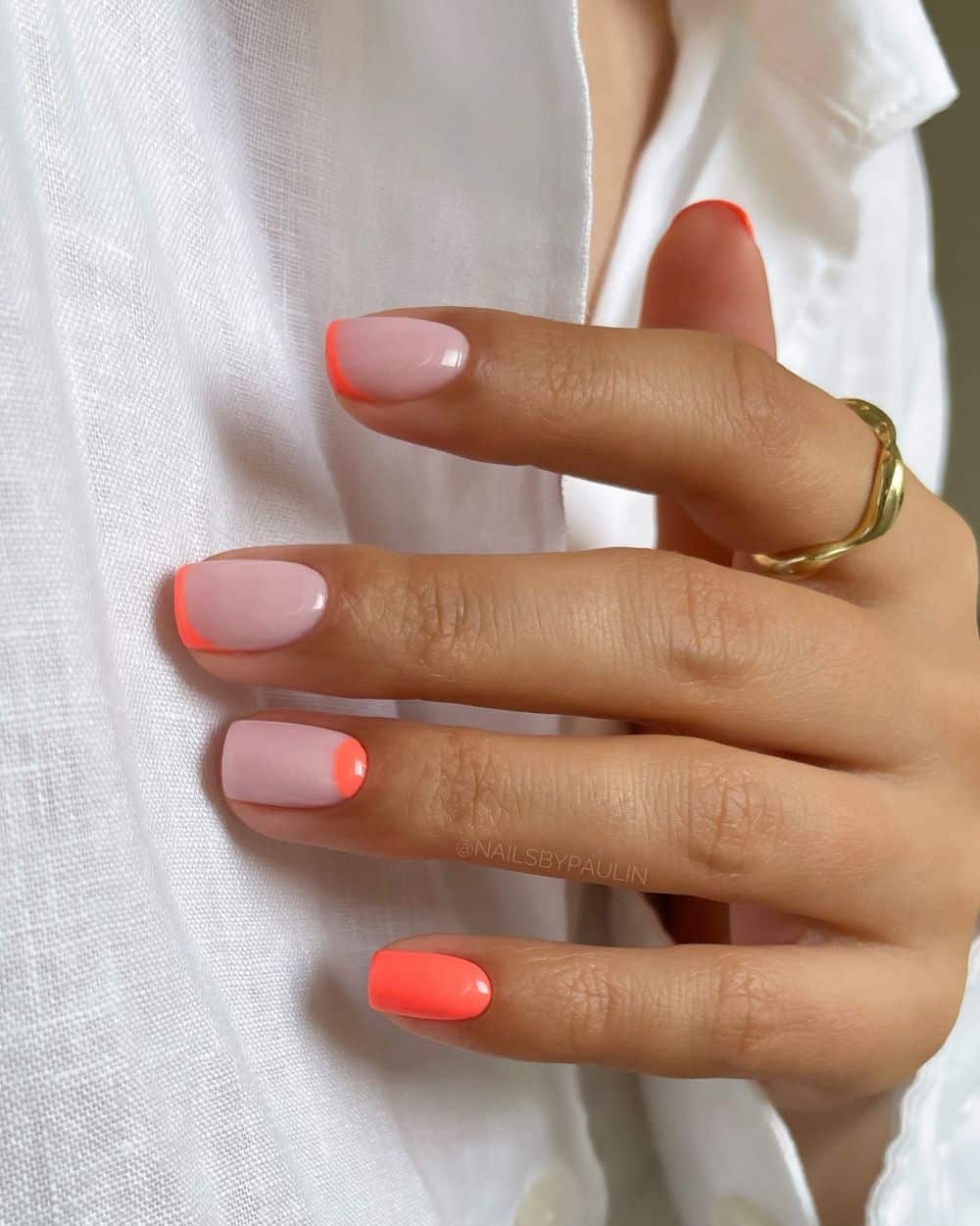Neon coral accent nails