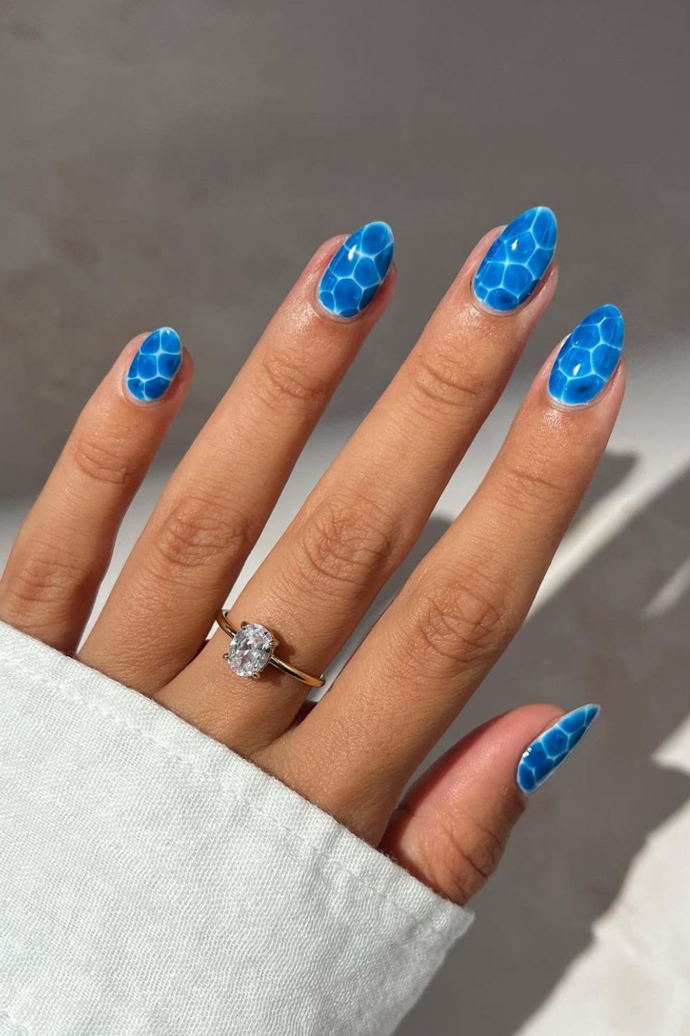 Poolside Caustic Ripple Effect Nails