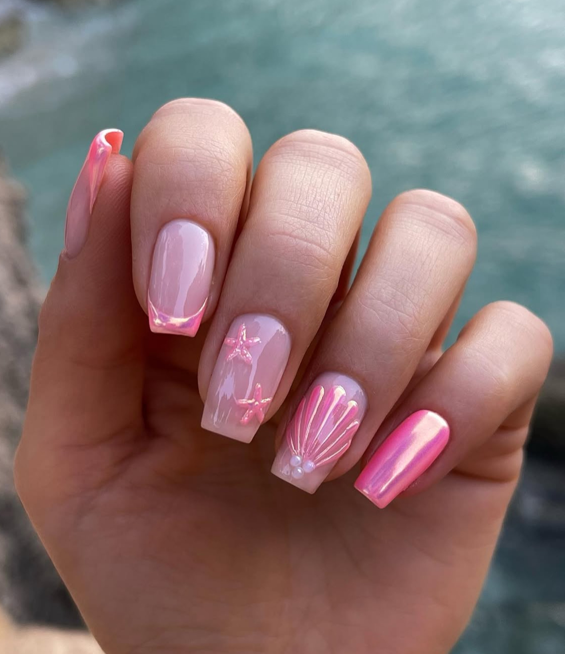 Golden Coral Gradient Shine Nails