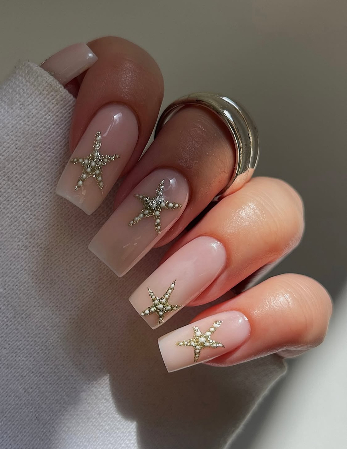 Stardust Seashell Elegance Nails